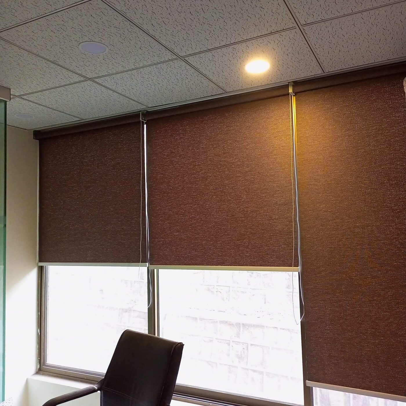 Window Blinds project by Lasani Interior Decor in Bahawalpur