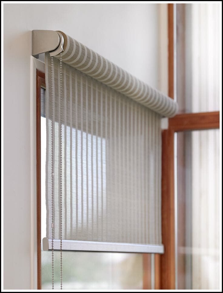 Window Blinds project by Lasani Interior Decor in Bahawalpur